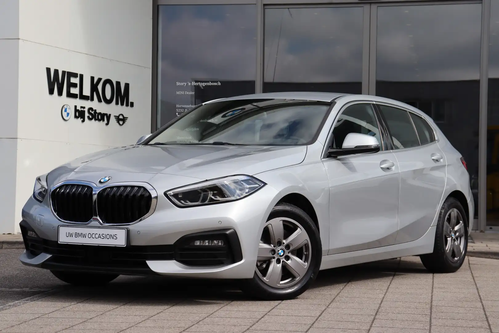BMW 118 1 Serie 118i Executive Automaat / Sportstoelen / A Gris - 1