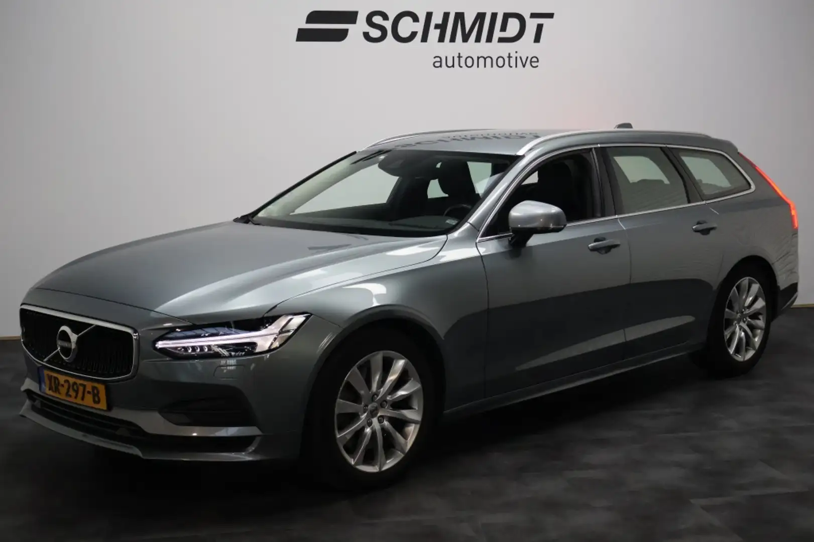 Volvo V90 2.0 T4 Inscription 190pk | Trekhaak | Navigatie | Grau - 1