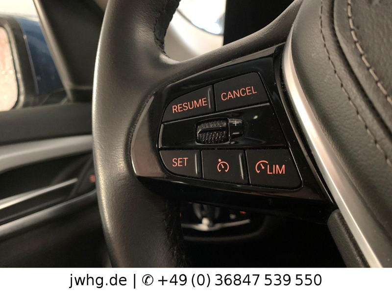 BMW 520 e Limousine Glasdach LiveCockpProf LED AHK — photo 11
