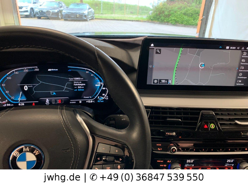 BMW 520 e Limousine Glasdach LiveCockpProf LED AHK — photo 13