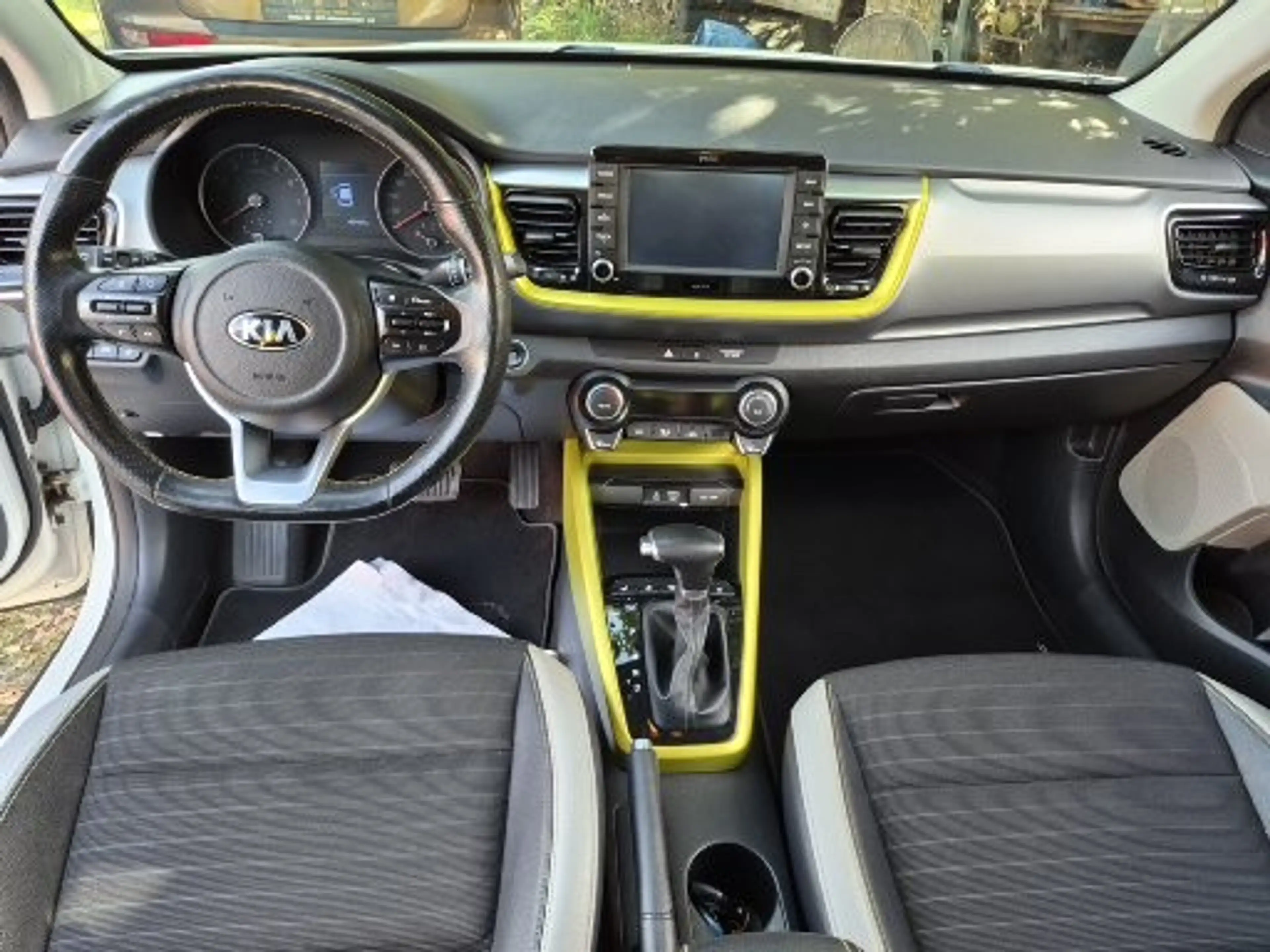 Kia Stonic Stonic 1.0 T-GDI DCT OPF Vision Automatik — photo 11