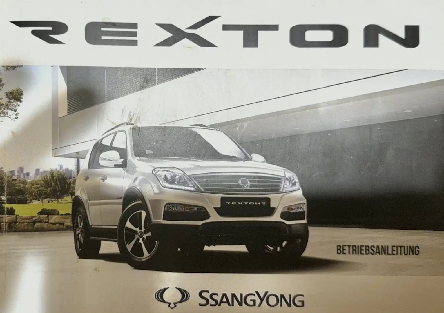 SsangYong Rexton Rexton W 2.2 Sapphire 4WD/AHK 3.5T - 2