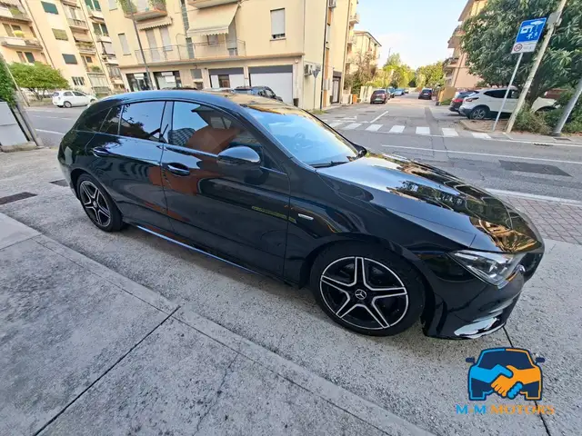 Mercedes-Benz Cla view 3