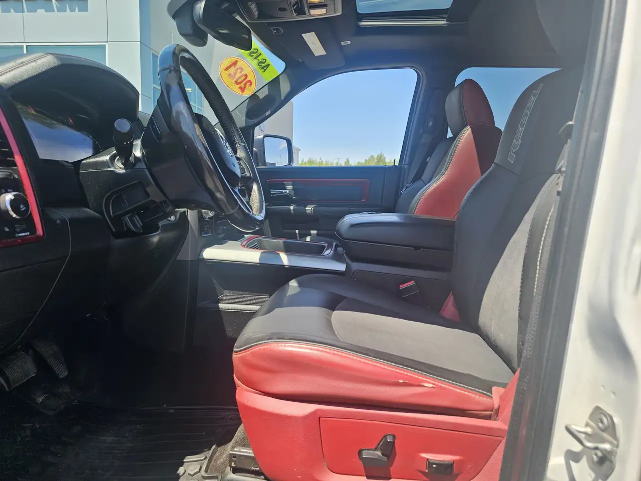 RAM 1500 снимка RAM 1500