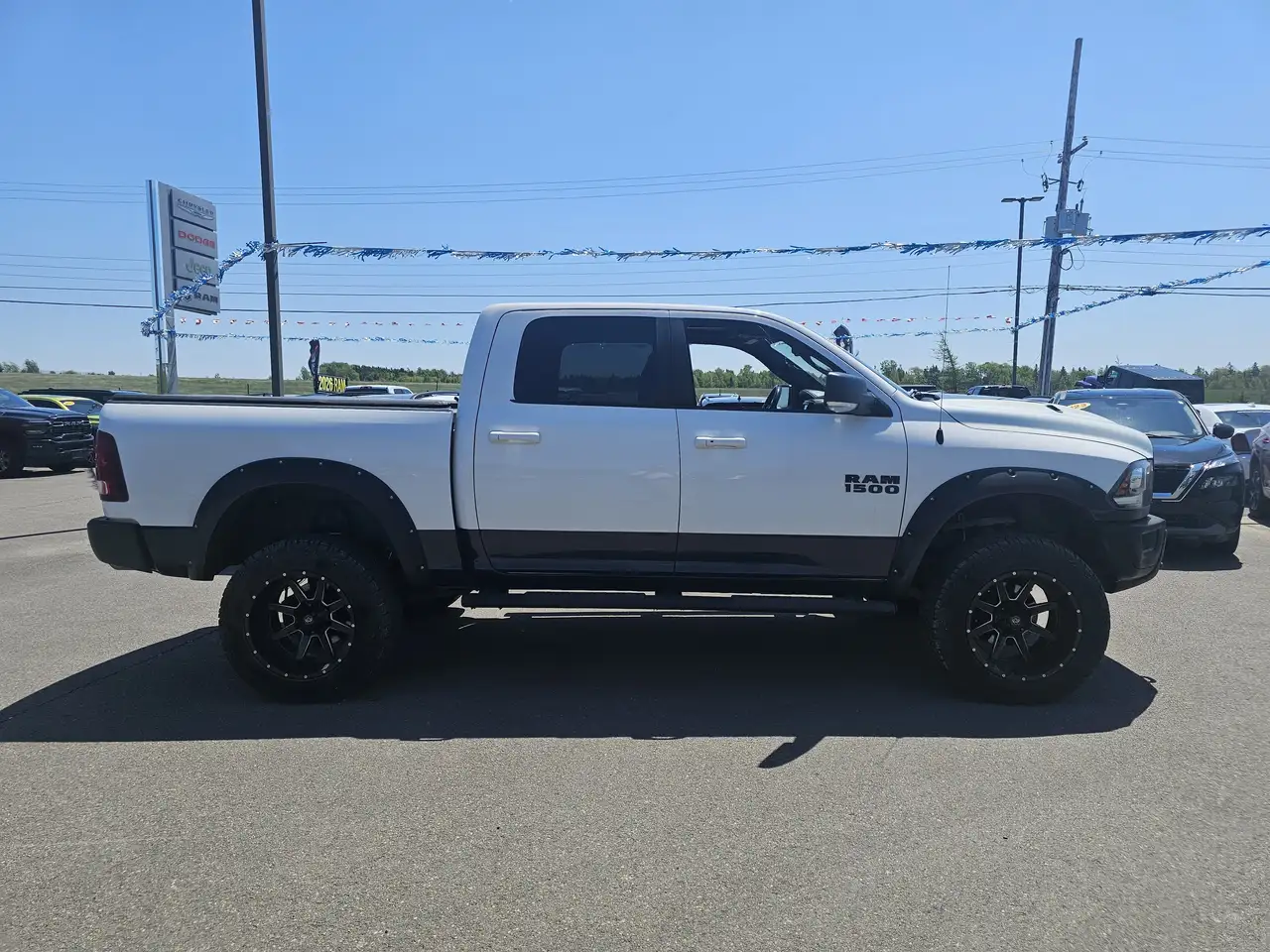 RAM 1500 снимка RAM 1500
