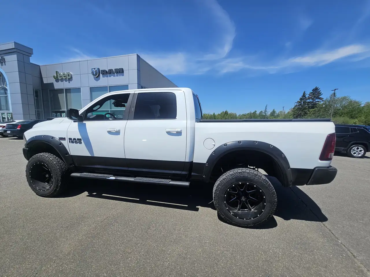 RAM 1500 снимка RAM 1500