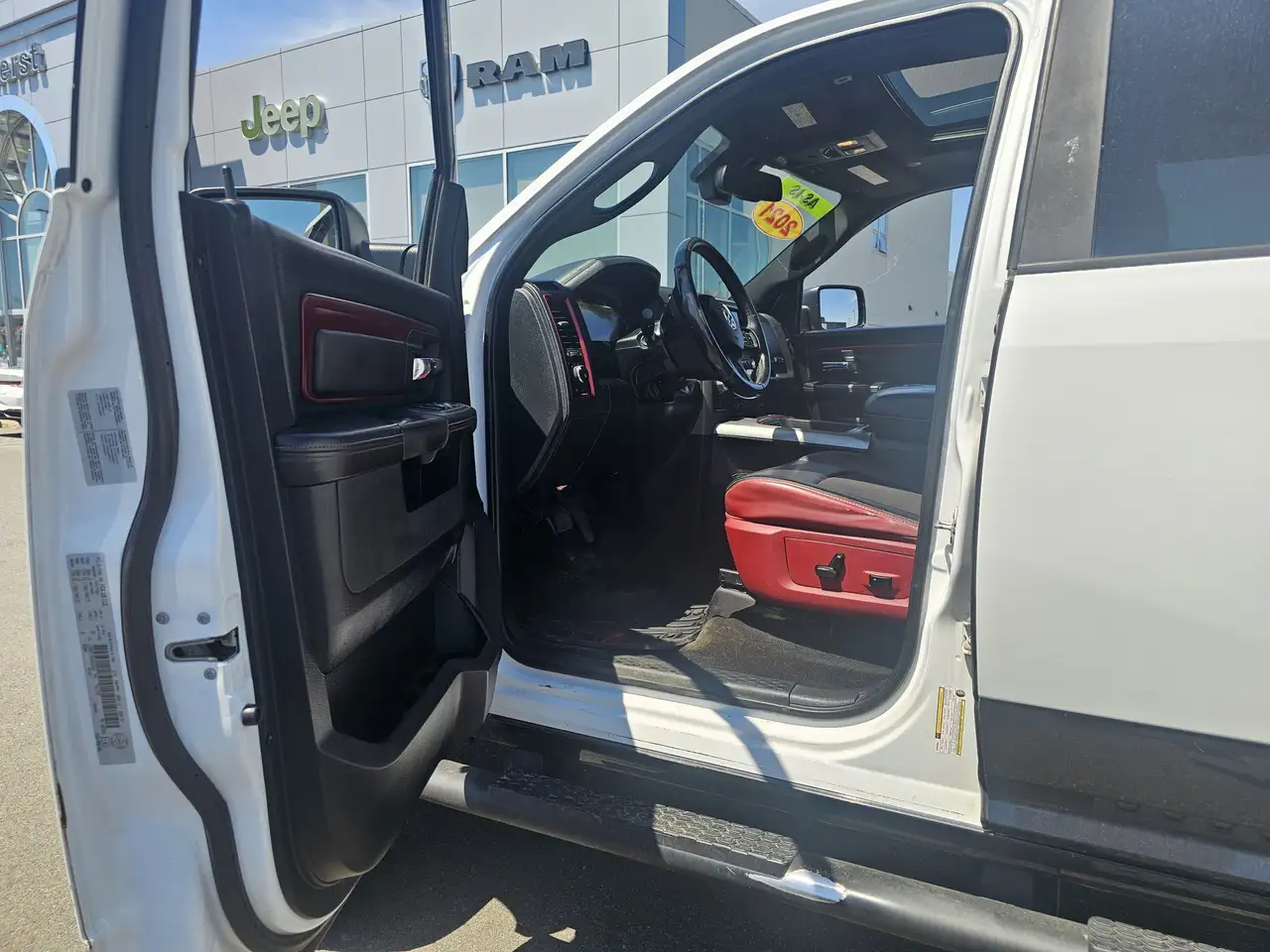 RAM 1500 снимка RAM 1500