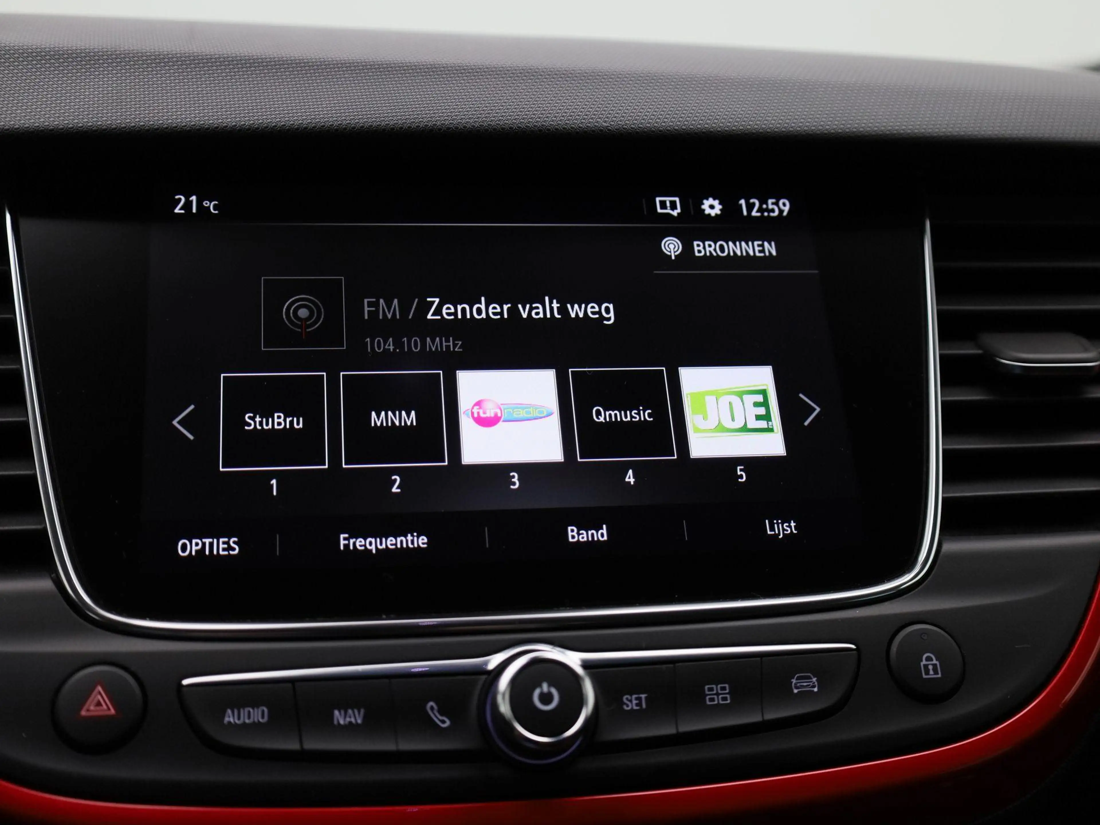 Opel Crossland 1.2 Turbo S/S Auto GS Line — photo 15
