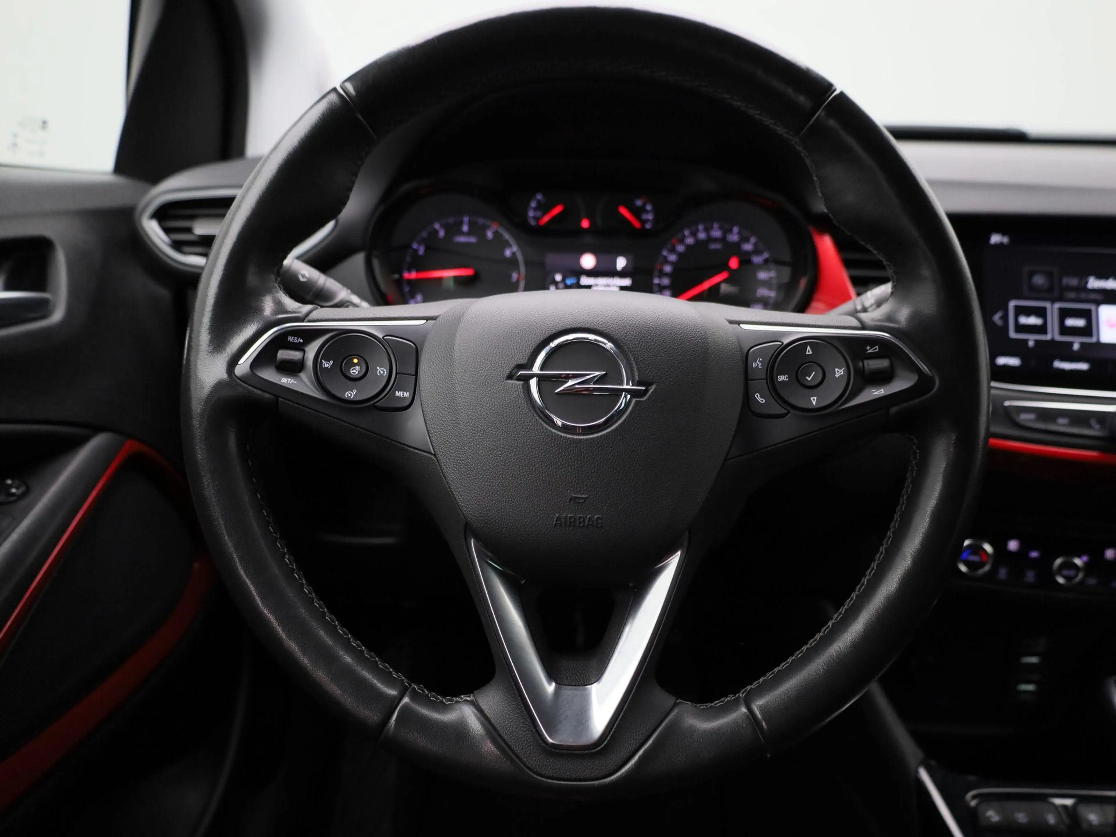 Opel Crossland 1.2 Turbo S/S Auto GS Line — photo 7
