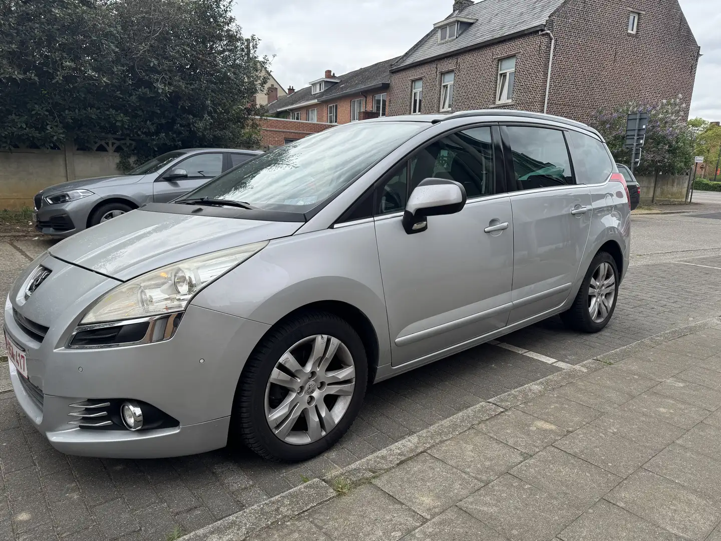 Peugeot 5008 155 THP Premium, turbo is kapot!! - 1
