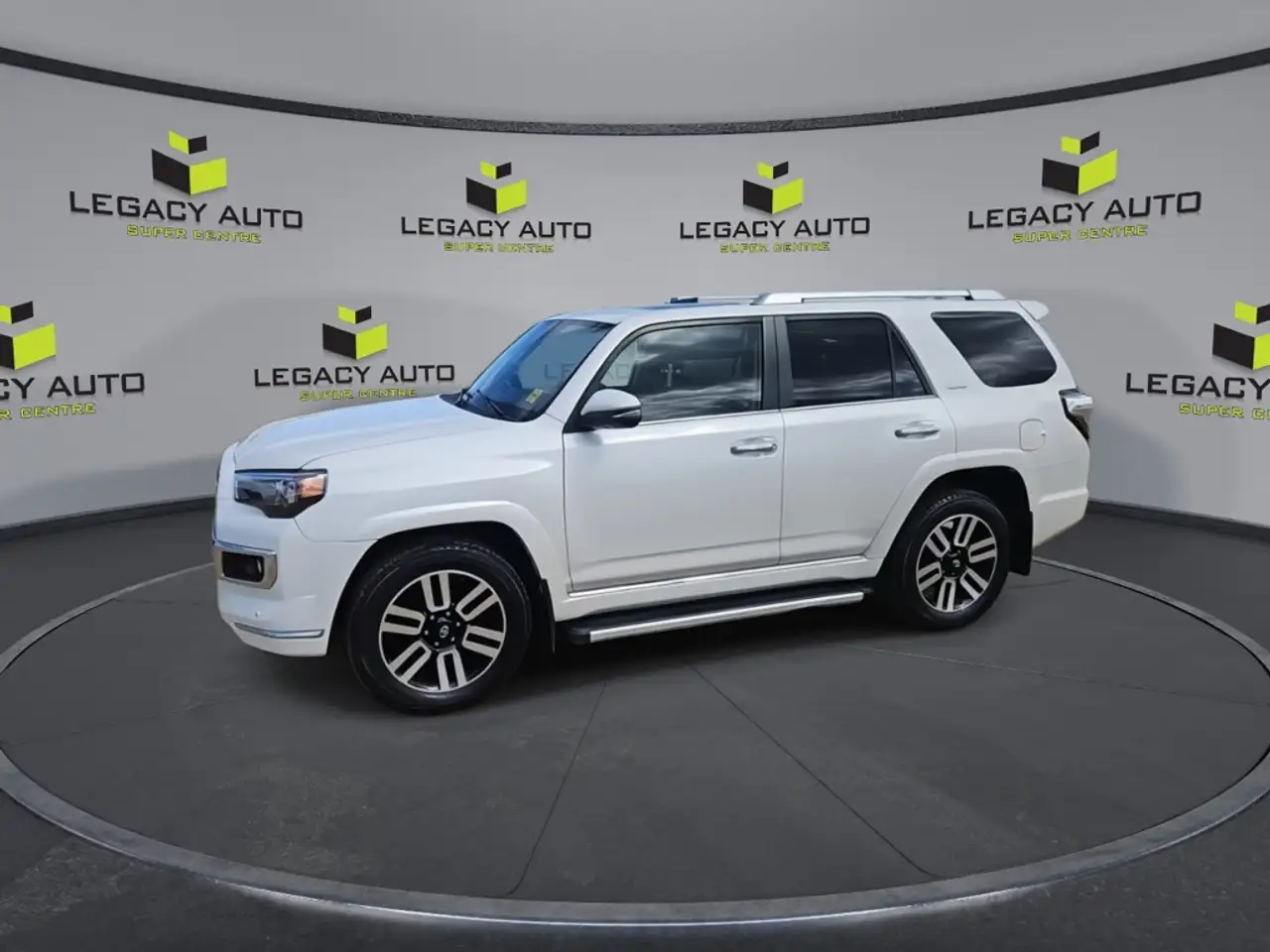 Toyota 4-Runner снимка Toyota 4-Runner