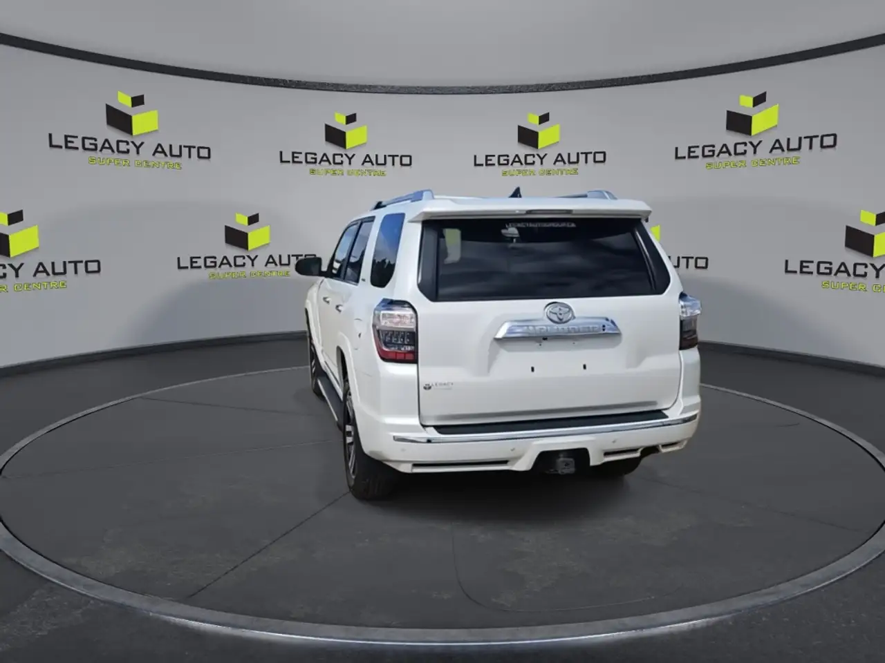 Toyota 4-Runner снимка Toyota 4-Runner