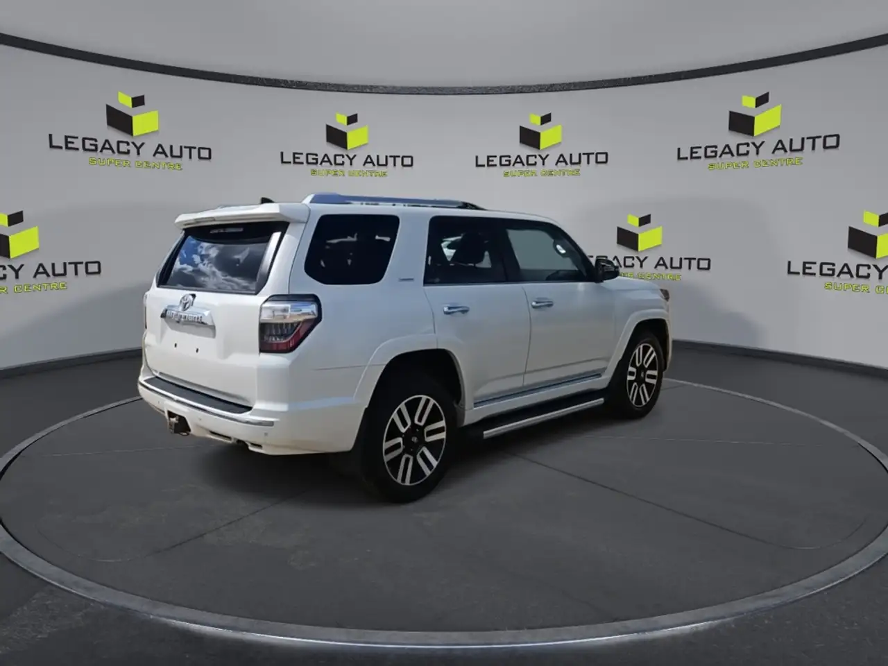 Toyota 4-Runner снимка Toyota 4-Runner