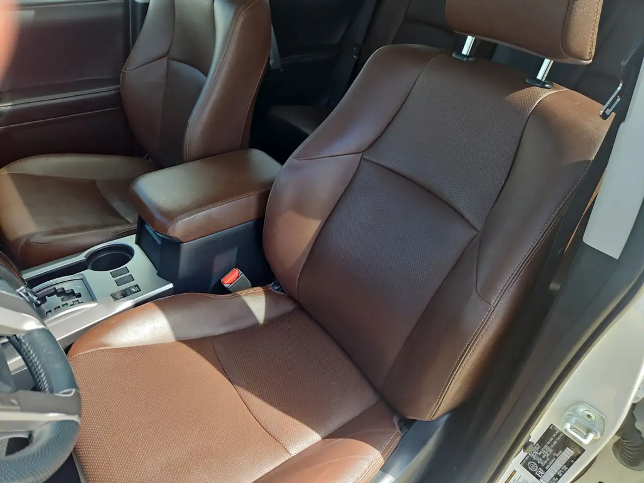 Toyota 4-Runner снимка Toyota 4-Runner
