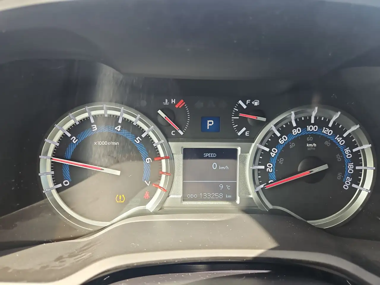 Toyota 4-Runner снимка Toyota 4-Runner