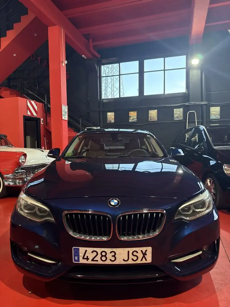 BMW 218 218d Azul - 1