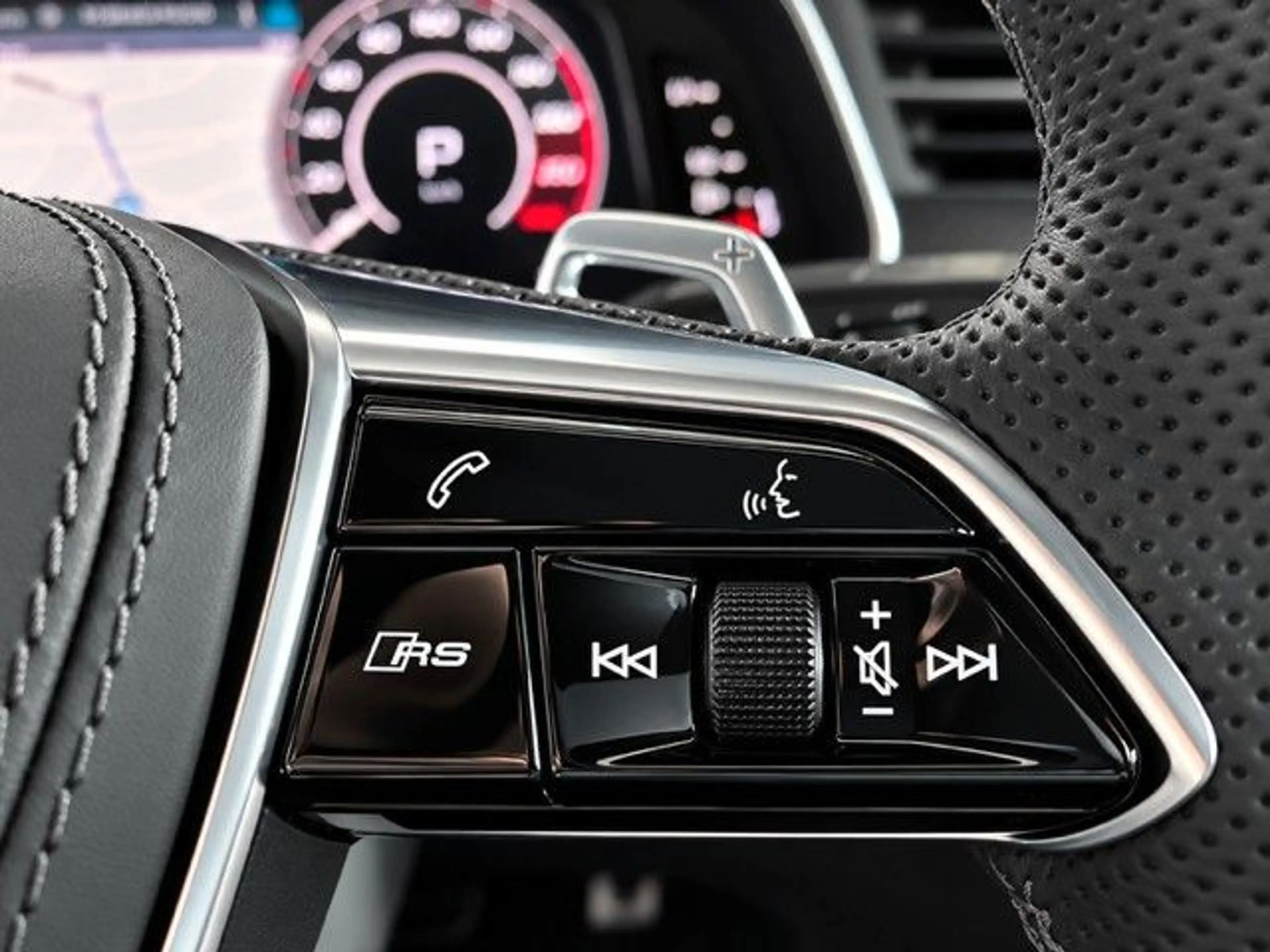 Audi RS6 Avant 4.0 TFSI quattro LASER HUD PANO AHK — photo 10