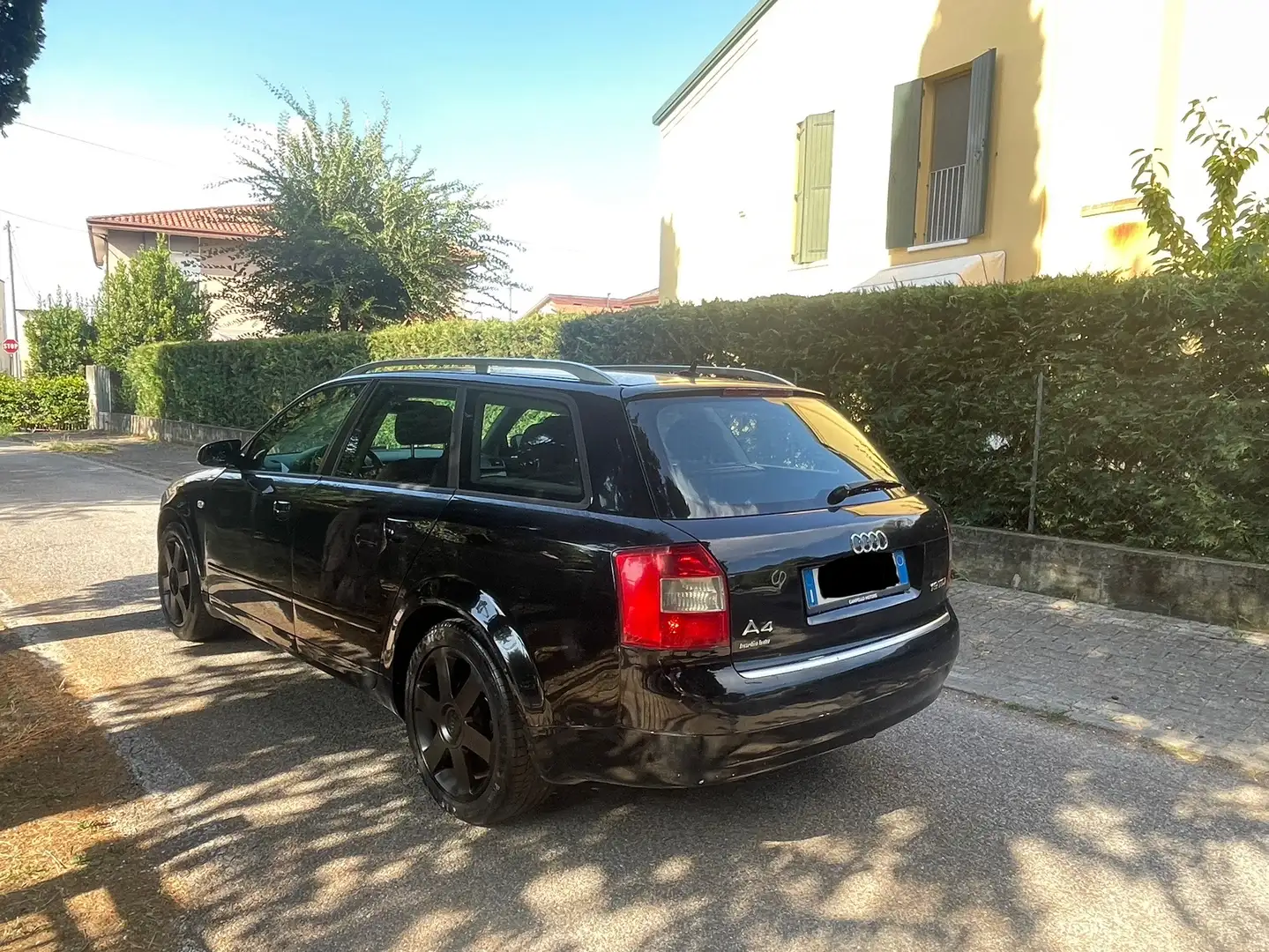 Audi A4 Avant 1.9 tdi BLACK LINE - 1
