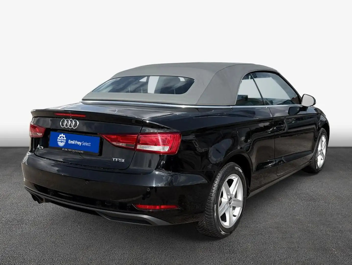 Audi A3 1.5 TFSI cylinder on demand Cabrio S tronic Zwart - 2