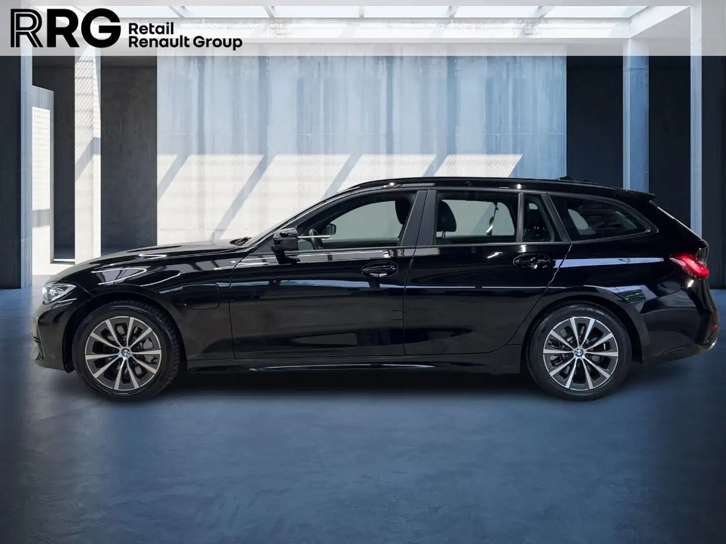 BMW 330 330e Advantage Zwart - 2