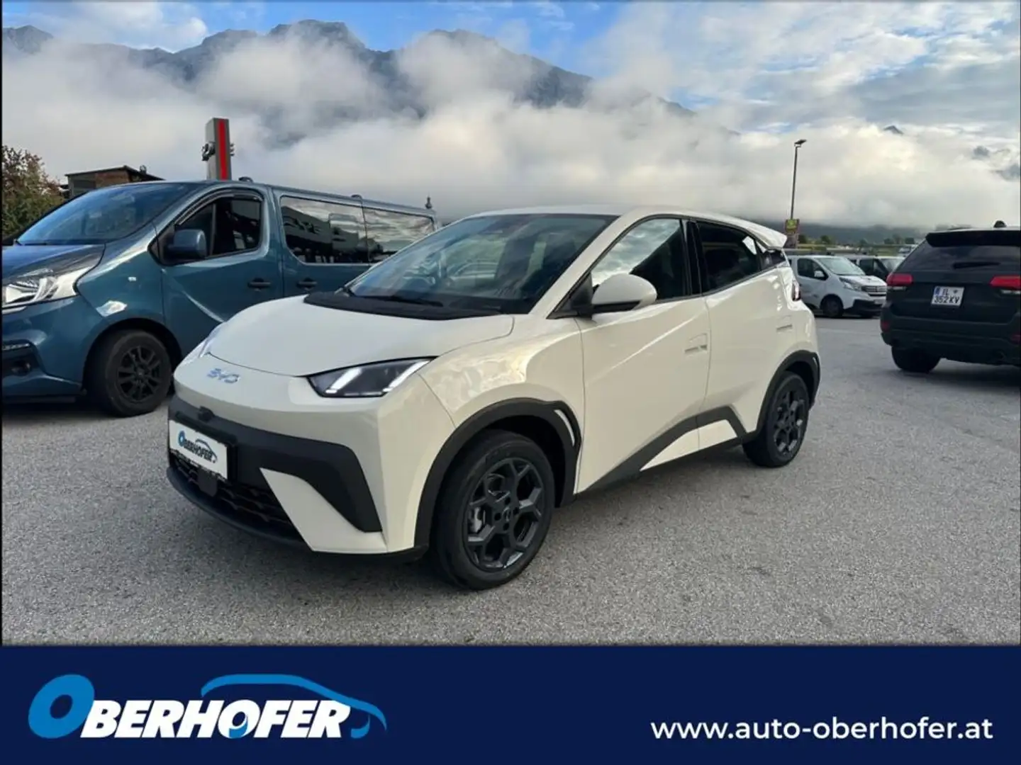 BYD Dolphin Surf 43,2 kWh Boost Österreich Paket Weiß - 1