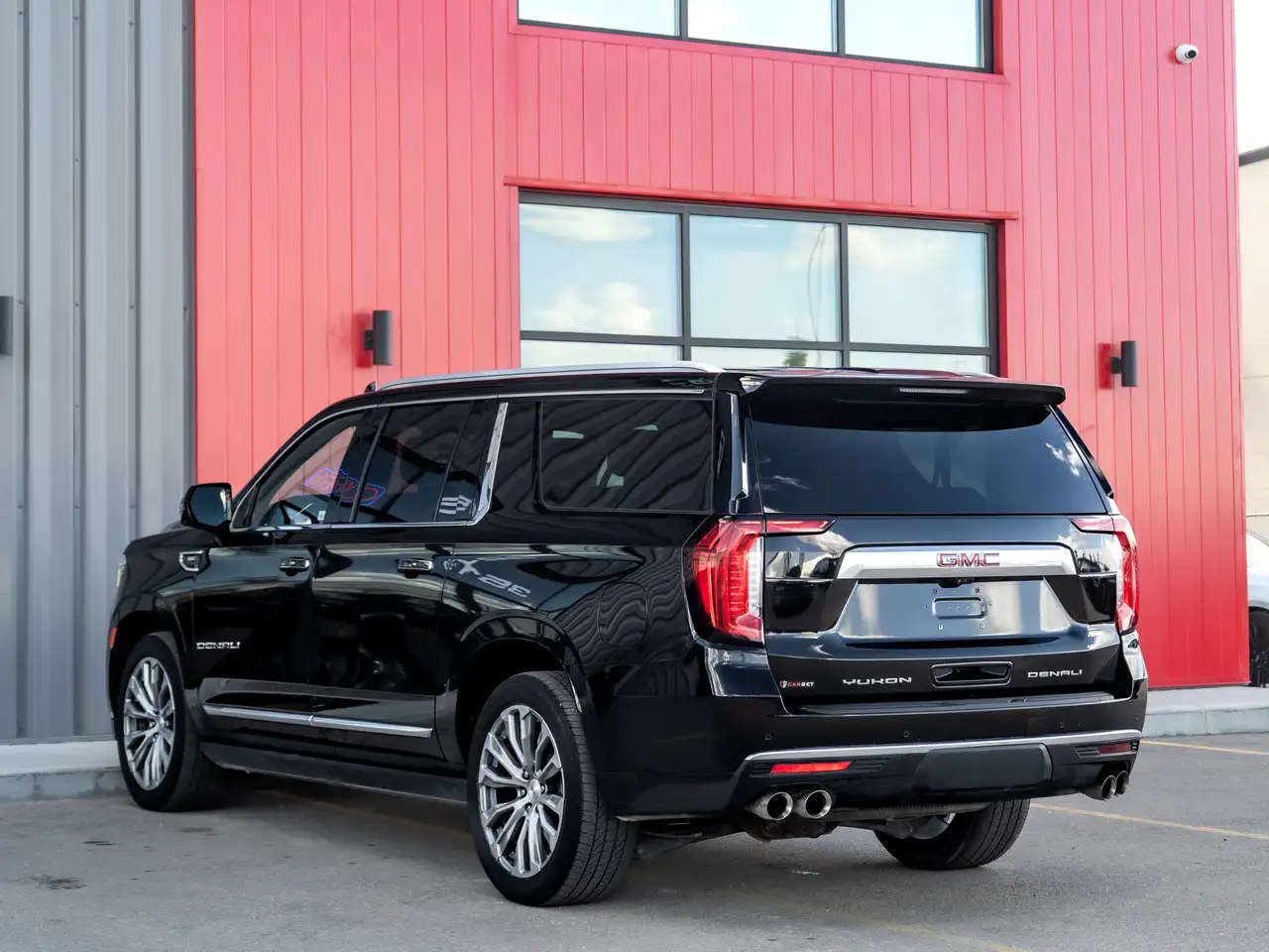 GMC Yukon снимка GMC Yukon