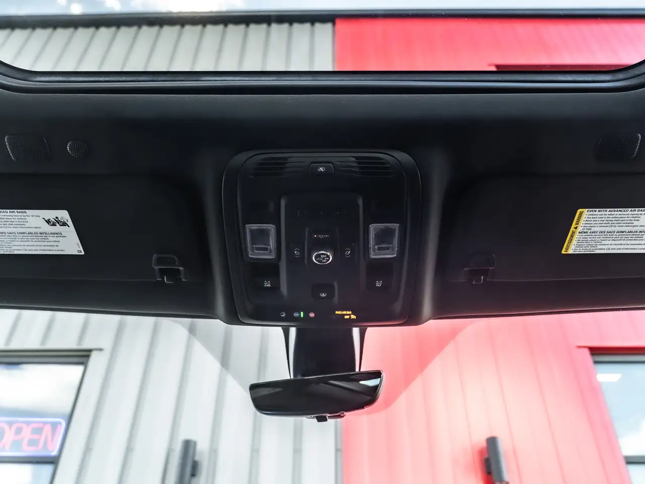 GMC Yukon снимка GMC Yukon