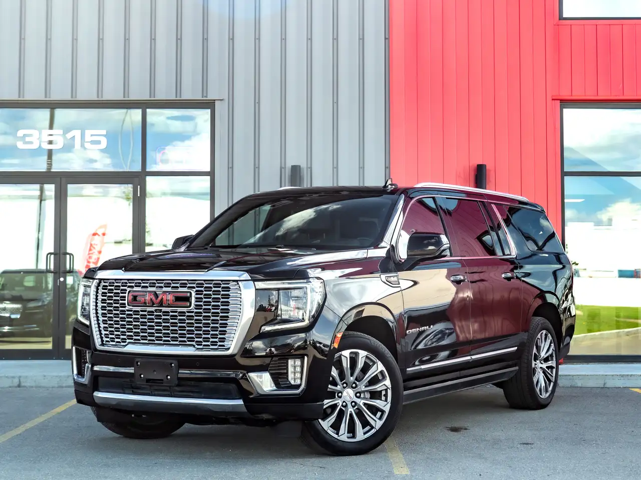 GMC Yukon снимка GMC Yukon