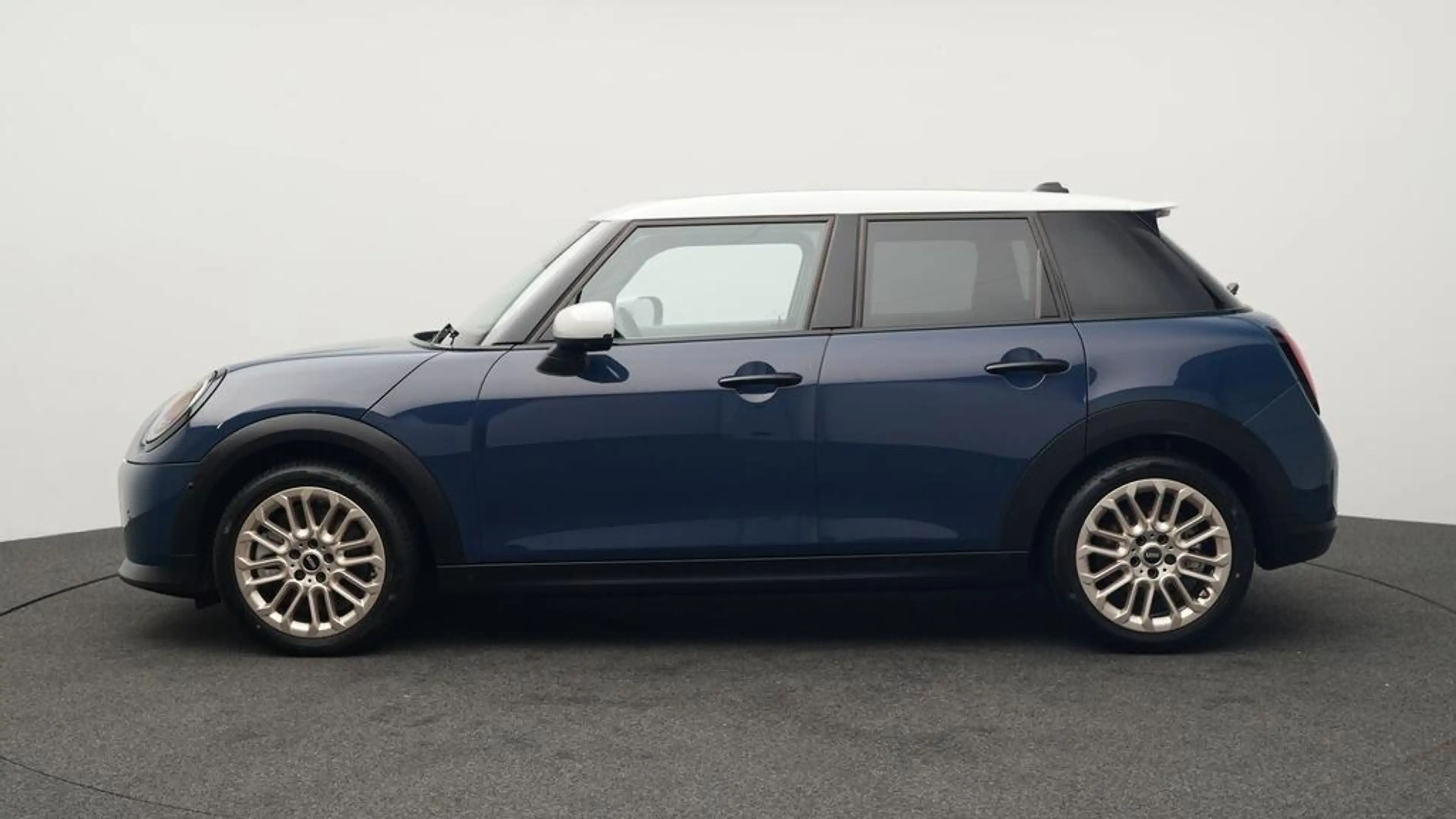MINI Cooper S Favoured Trim — photo 2