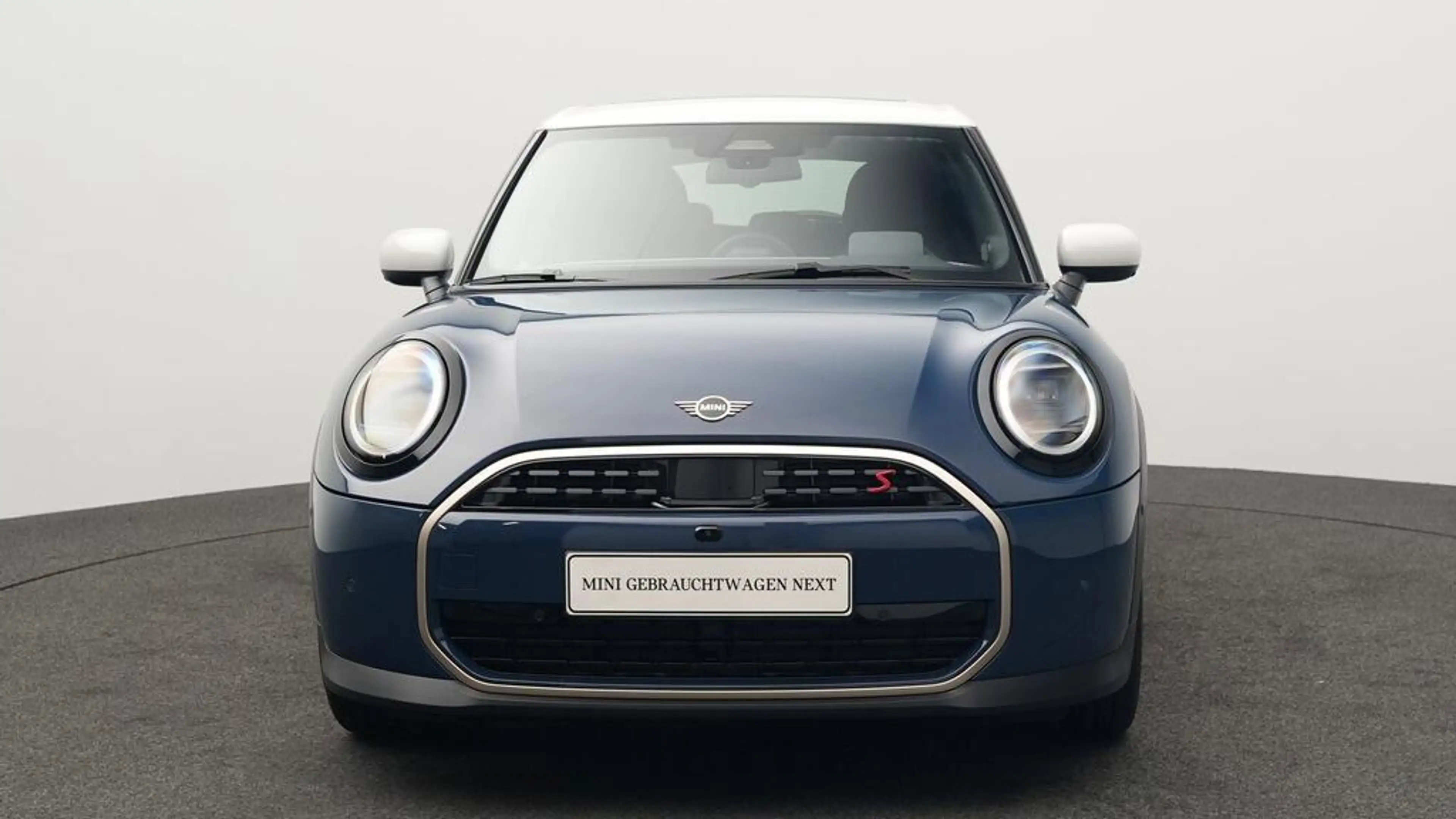 MINI Cooper S Favoured Trim — photo 15