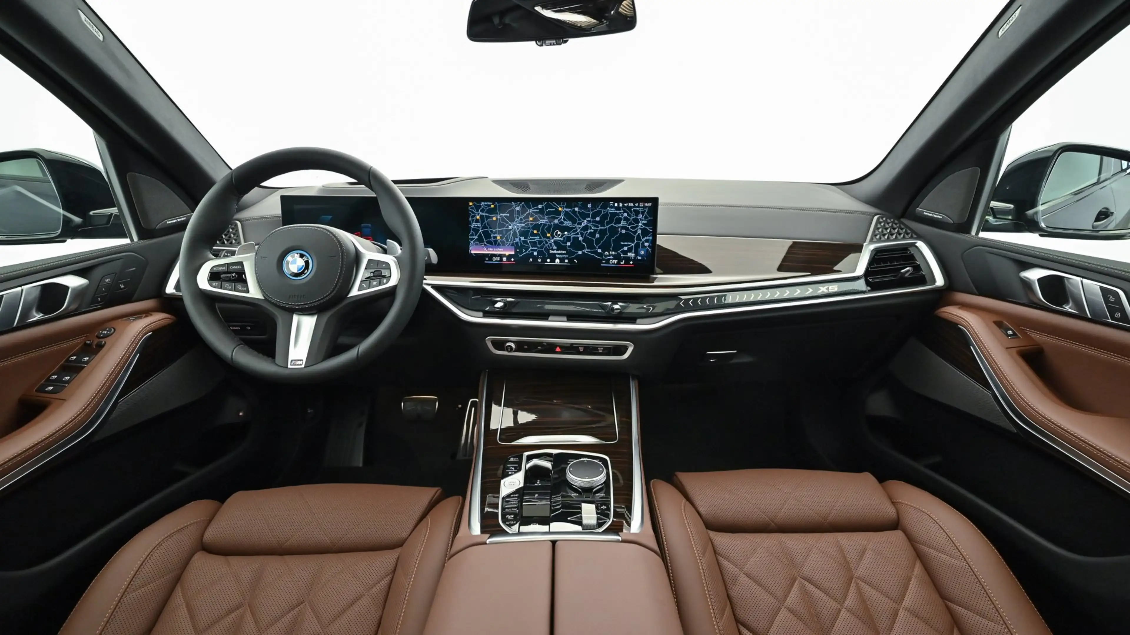 BMW X5 xDrive50e — photo 8