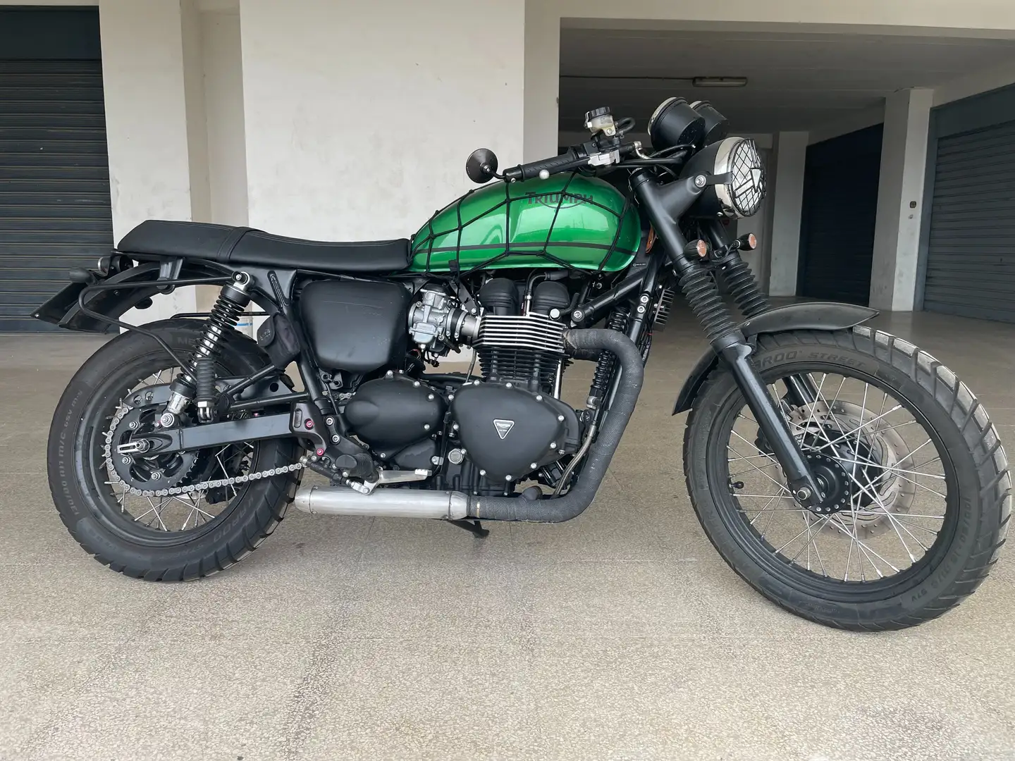 Triumph Scrambler 900 Verde - 1