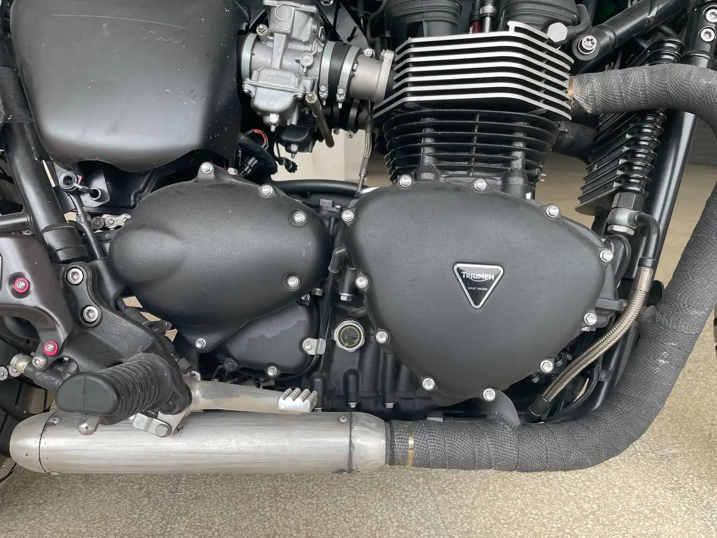 Triumph Scrambler 900 Verde - 2