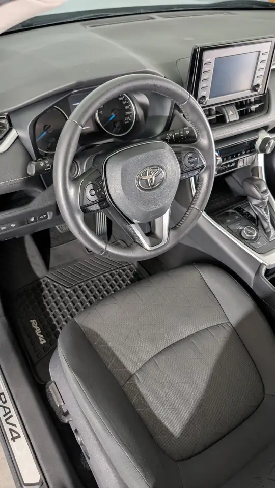 Toyota RAV 4 снимка Toyota RAV 4