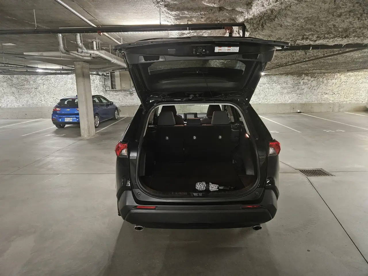 Toyota RAV 4 снимка Toyota RAV 4