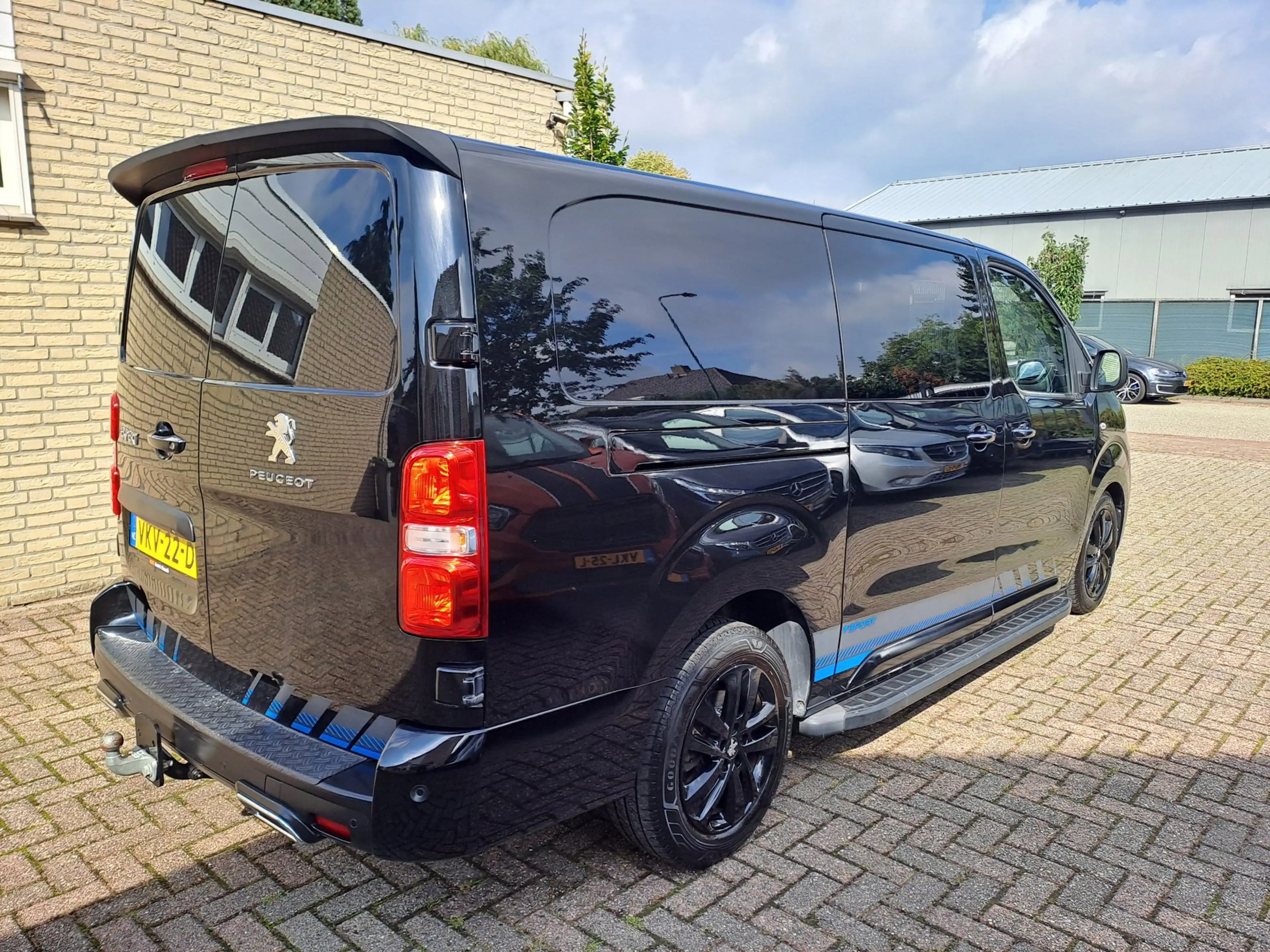 Peugeot Expert 2.0 BlueHDI 180 Long Sport DC — photo 5