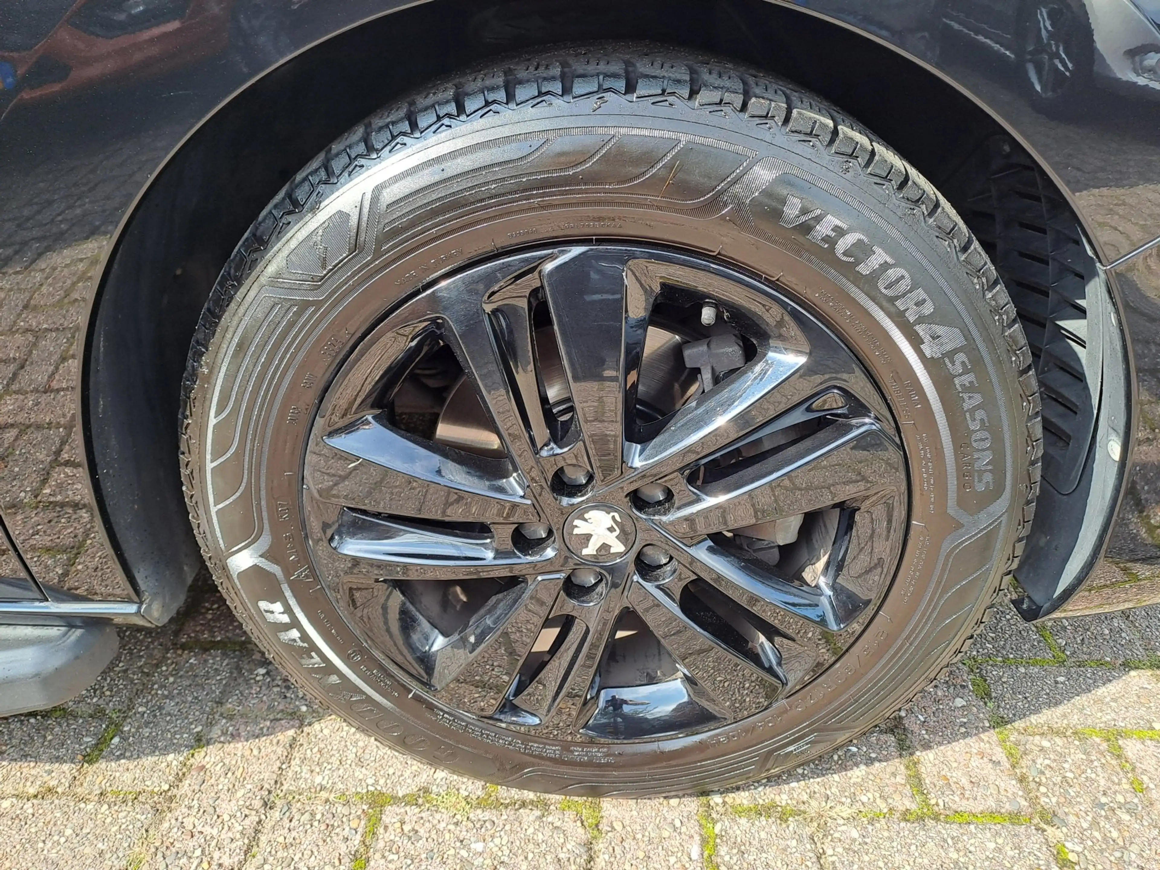 Peugeot Expert 2.0 BlueHDI 180 Long Sport DC — photo 9