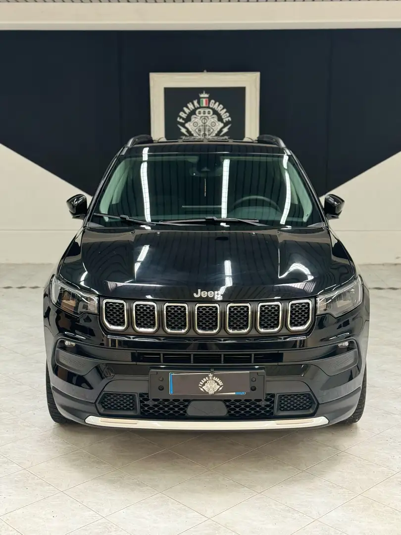 Jeep Compass 1.5 turbo t4 mhev Limited 2wd 130cv dct crna - 1