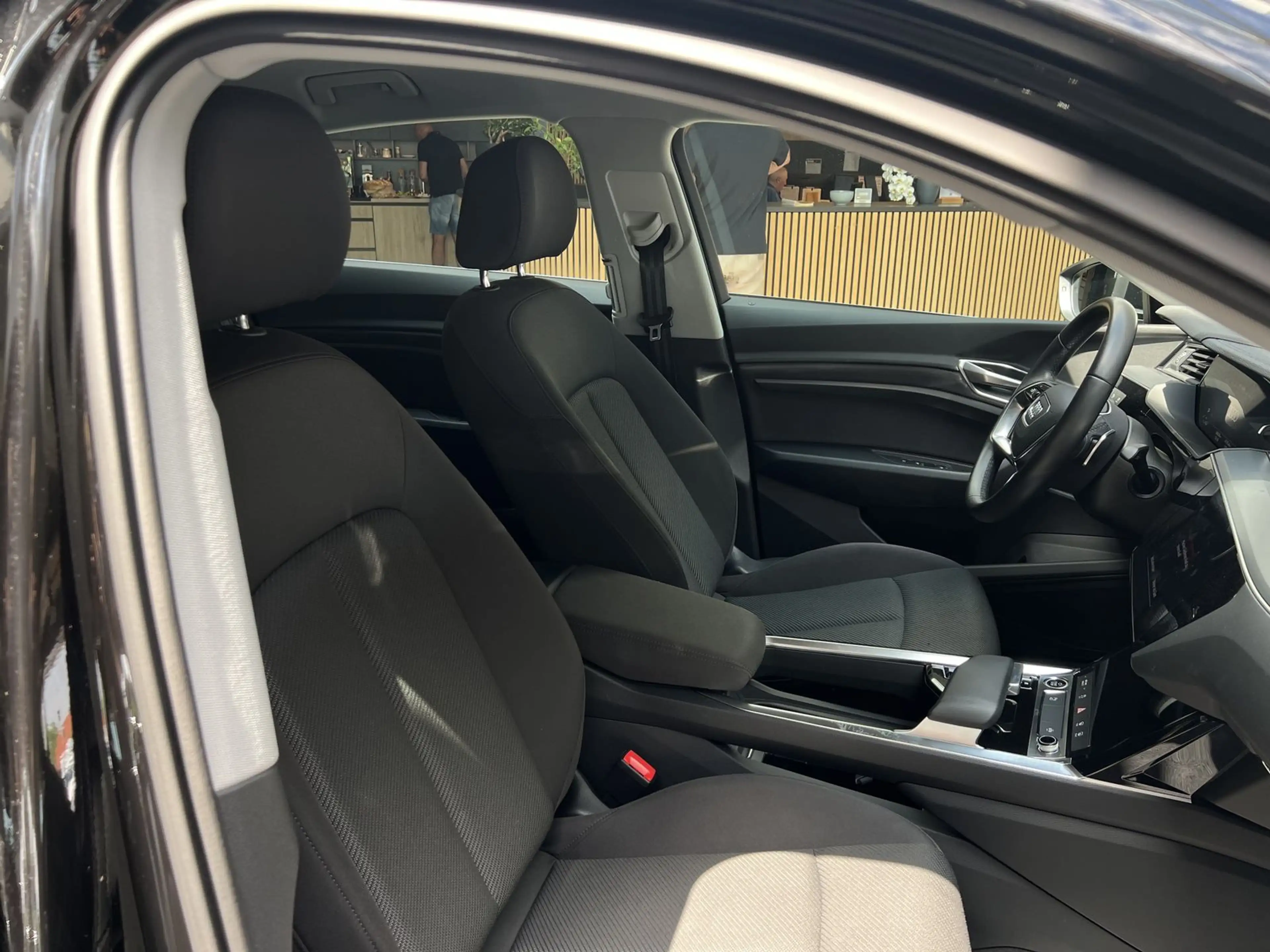 Audi e-tron 50quat advanced Sportback Navi HeadUp AHK — photo 7