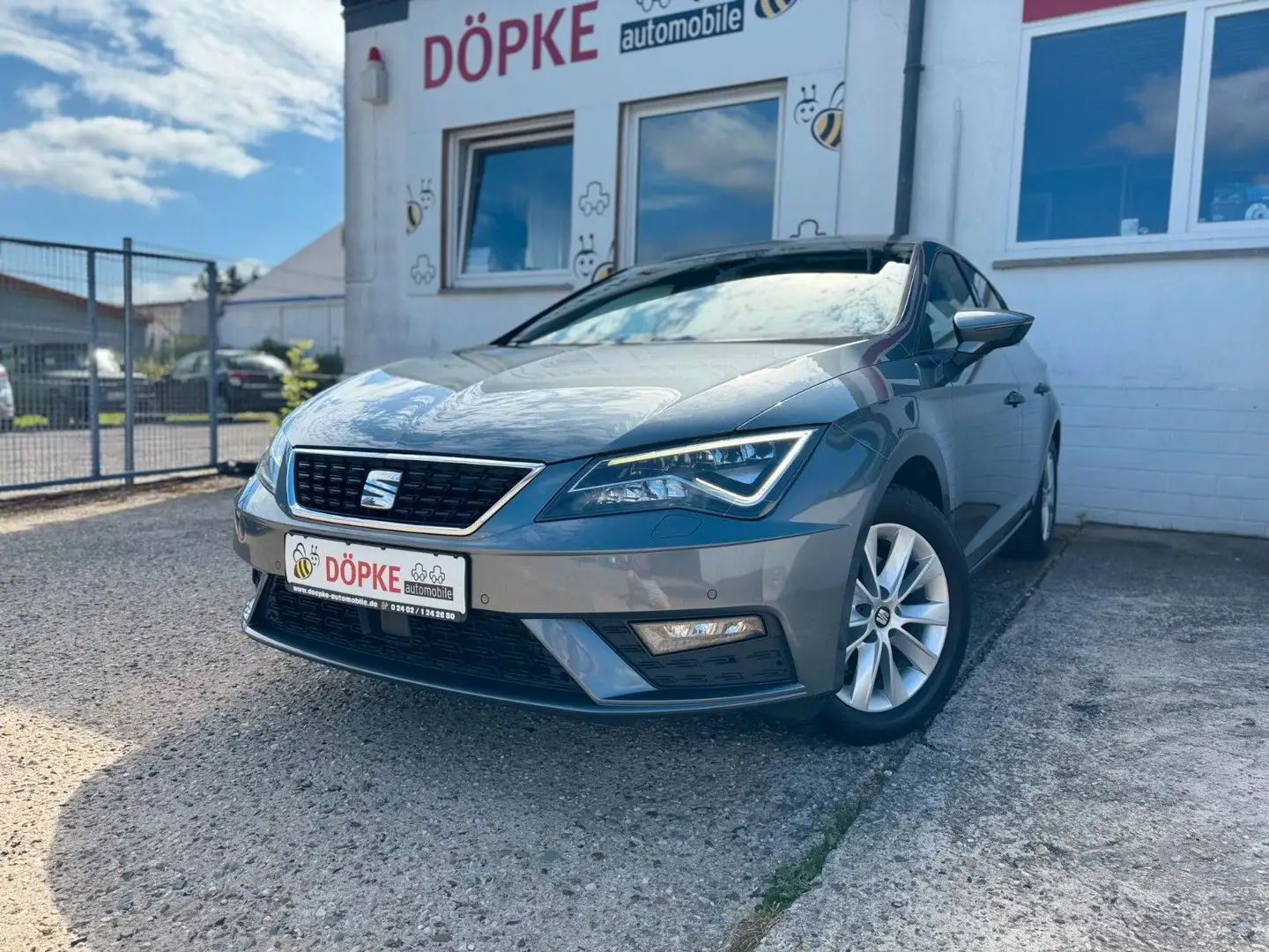SEAT Leon 1.6 TDi Style Navi PDC LED ALU Scheckheft Gris - 1