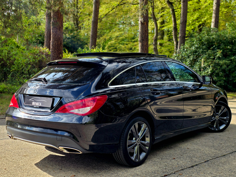 Mercedes-Benz CLA 180 CAMERA - PANO — photo 3