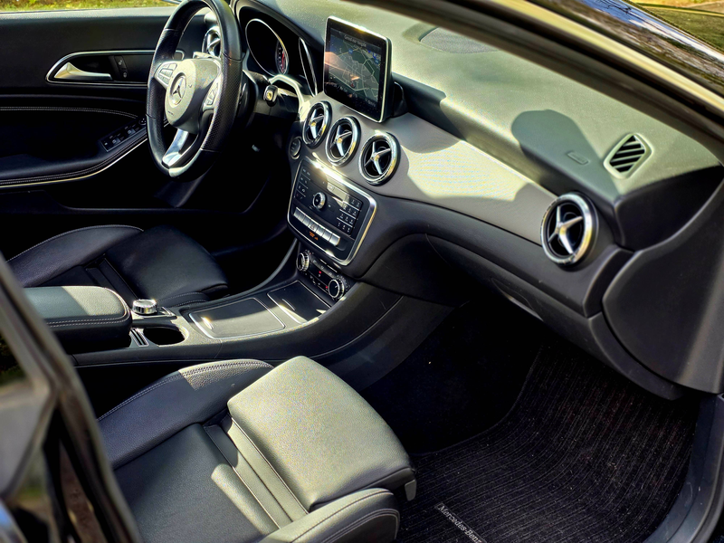 Mercedes-Benz CLA 180 CAMERA - PANO — photo 14