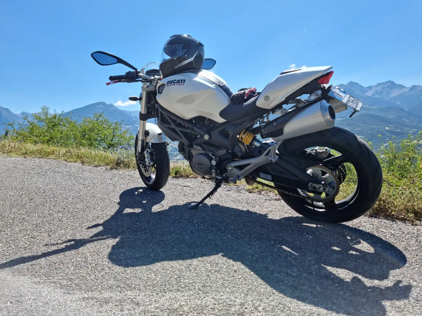 Ducati Monster 696 Blanc - 2