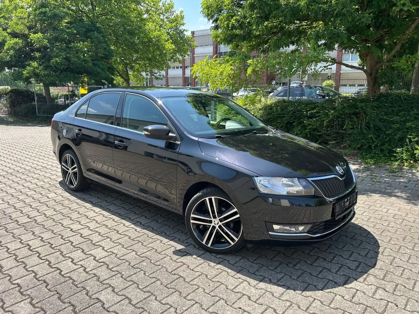 Skoda Rapid/Spaceback 1.0 TSI Ambition Schwarz - 2