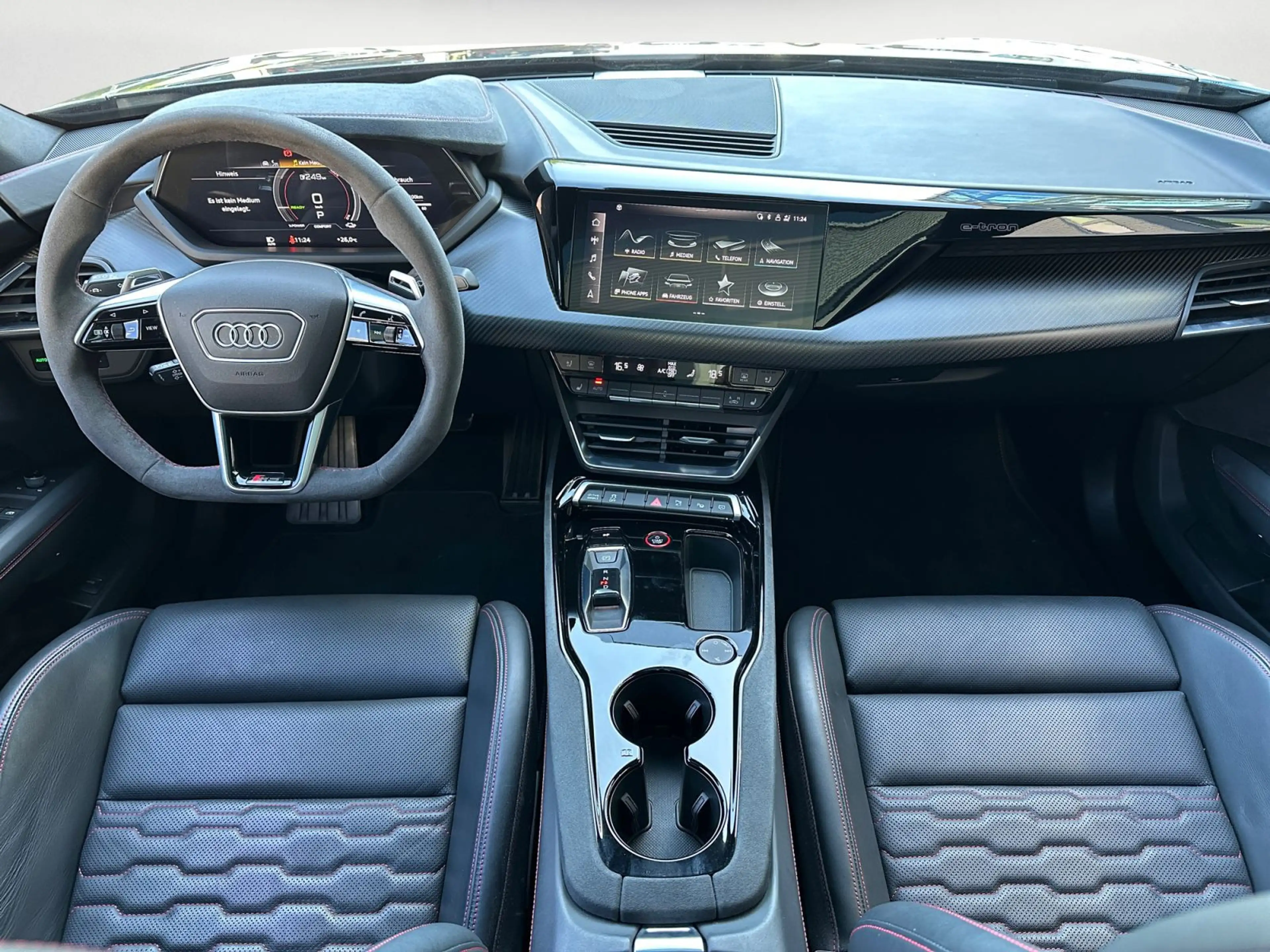 Audi RS e-tron GT 440 kW — photo 11