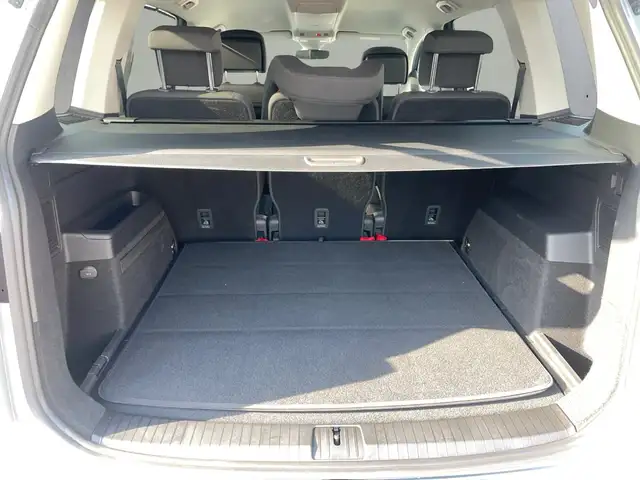 Volkswagen Touran view 13