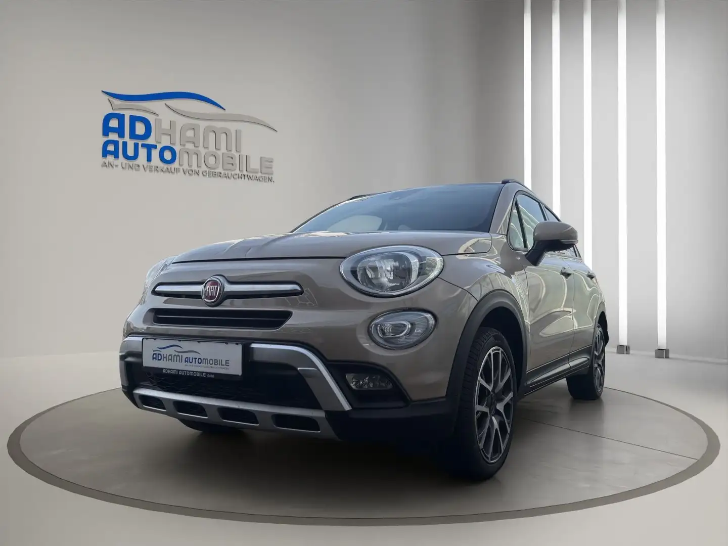 Fiat 500X Cross Plus/NAVI/KLIMA/SHZ/1.HAND/8-FACH! Beige - 1