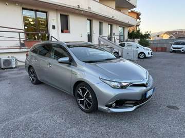 Auris Touring Sports 1.8 Hybrid Lounge