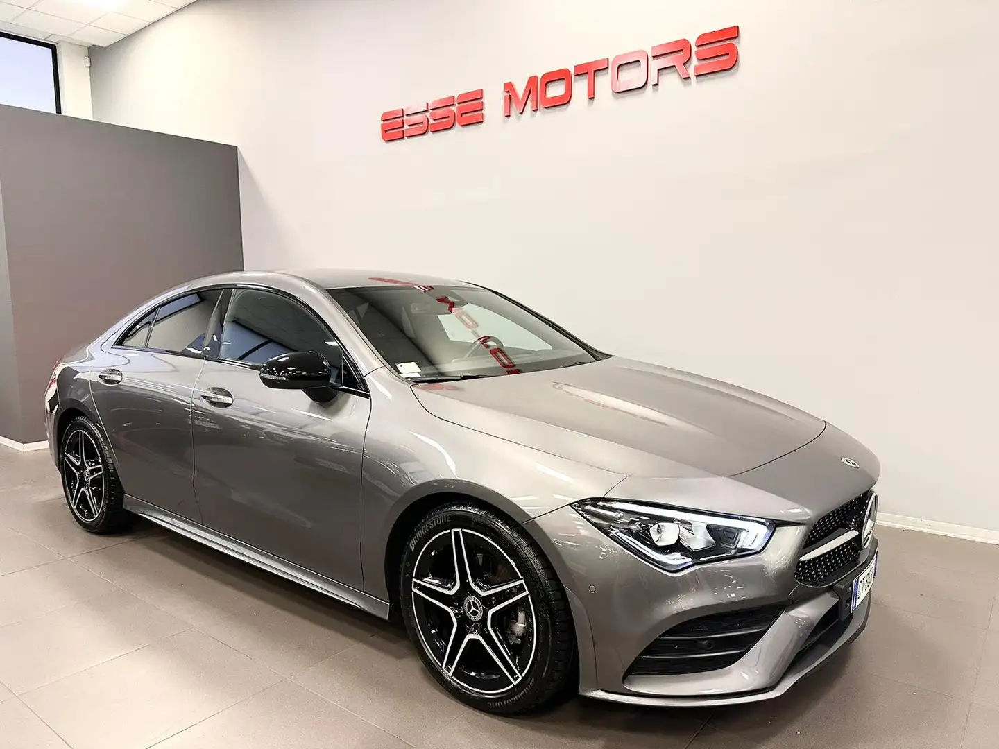 Mercedes-Benz CLA 180 PREMIUM - SEDILI RISCALDATI - NAVI - TAGLIANDI UFF Grigio - 1