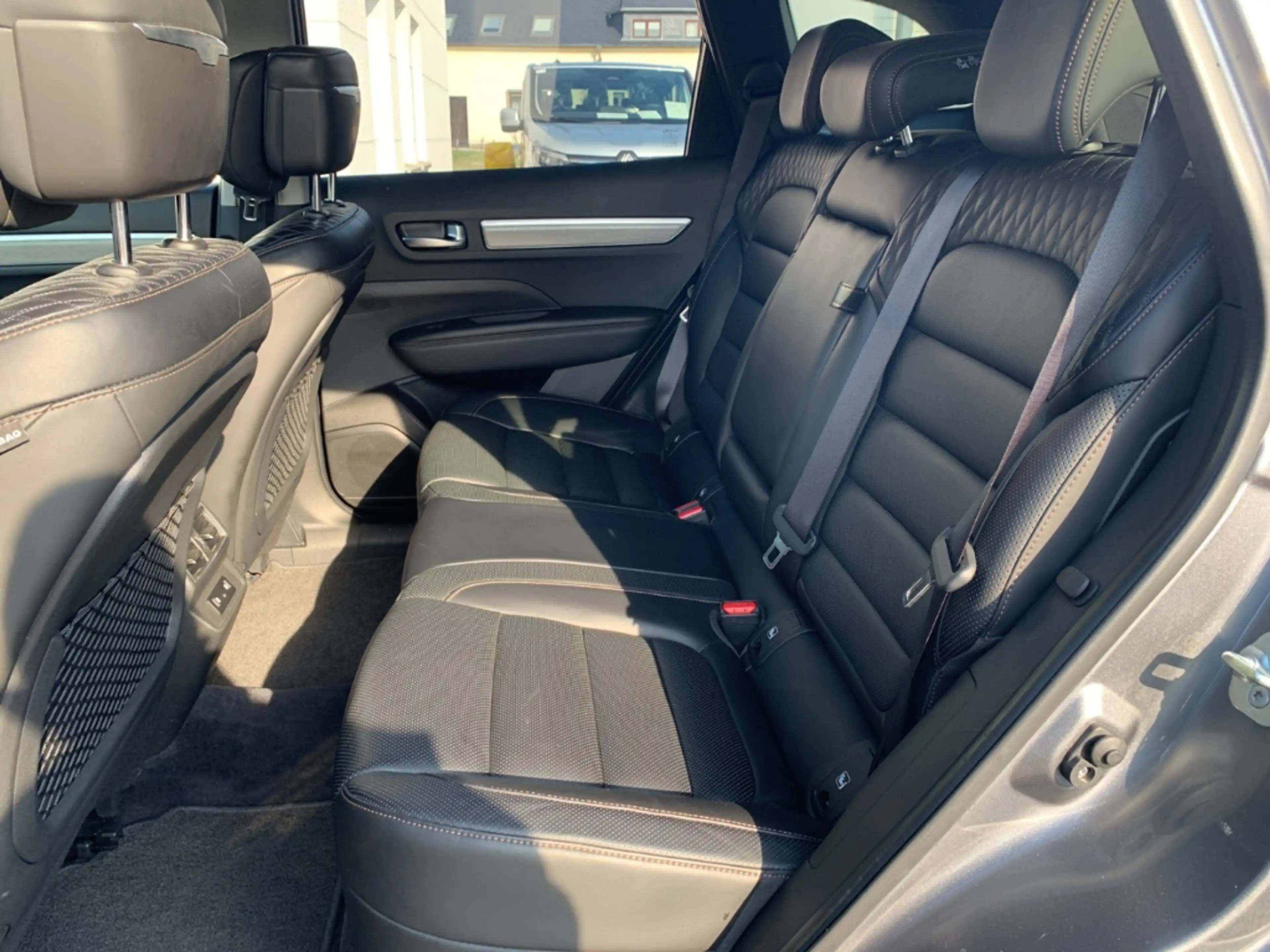 Renault Koleos INITIALE PARIS 2.0 BLUE DCI 4X4 LED+AHK — photo 11